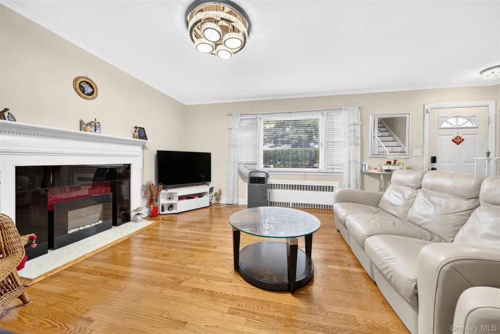 69 Stewart Avenue Garden City, NY 11530