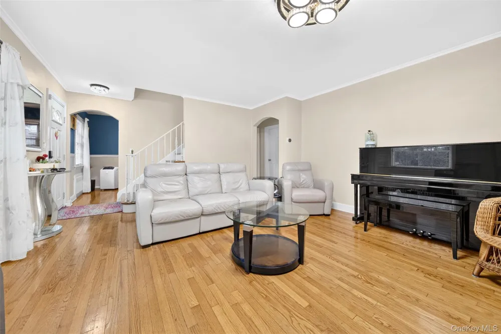 69 Stewart Avenue Garden City, NY 11530