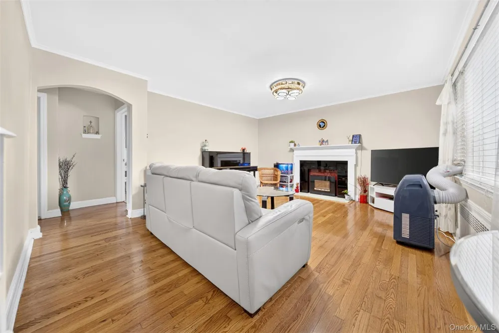 69 Stewart Avenue Garden City, NY 11530