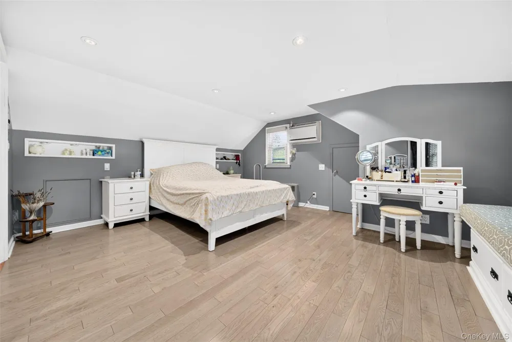 69 Stewart Avenue Garden City, NY 11530