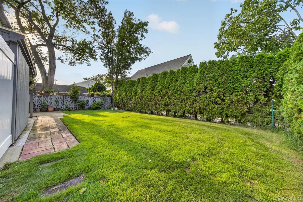 69 Stewart Avenue Garden City, NY 11530
