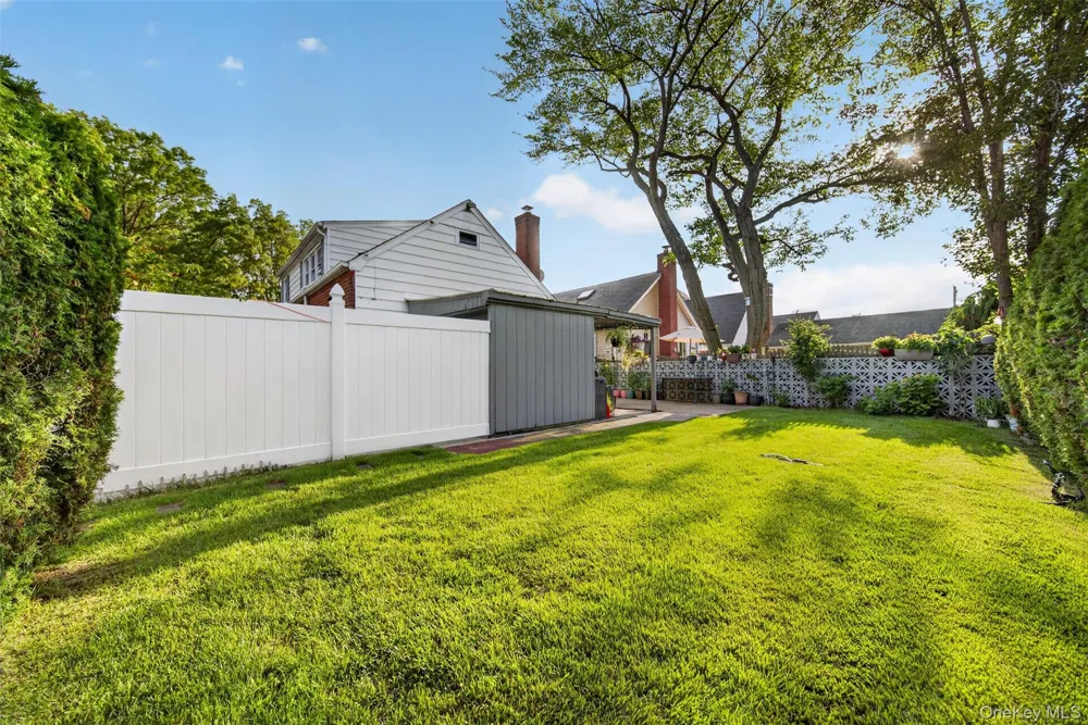 69 Stewart Avenue Garden City, NY 11530