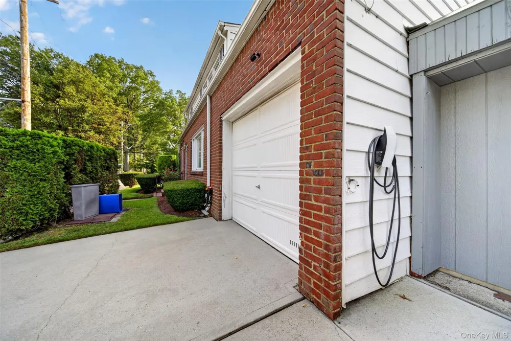 69 Stewart Avenue Garden City, NY 11530