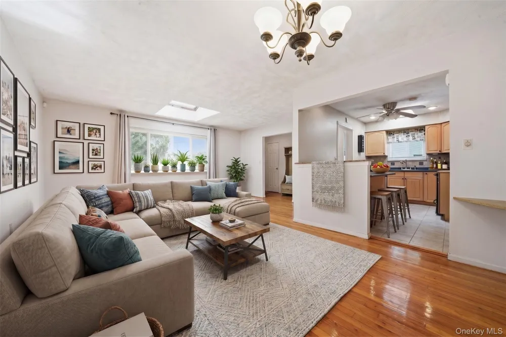 52 15th Street Wyandanch, NY 11798
