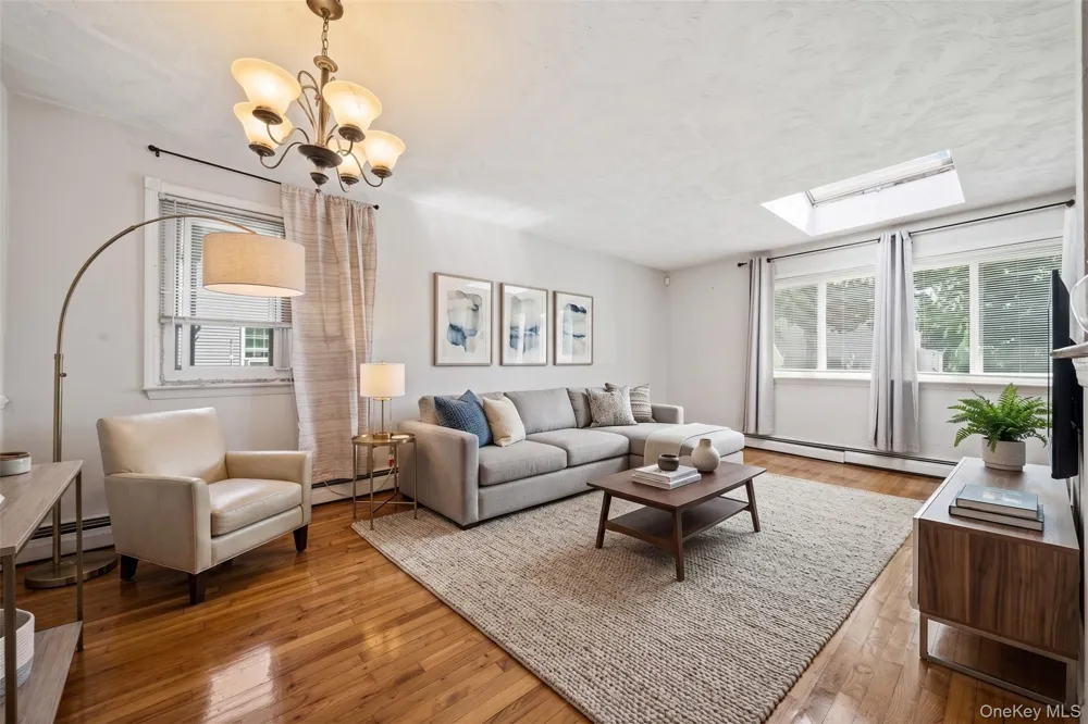 52 15th Street Wyandanch, NY 11798