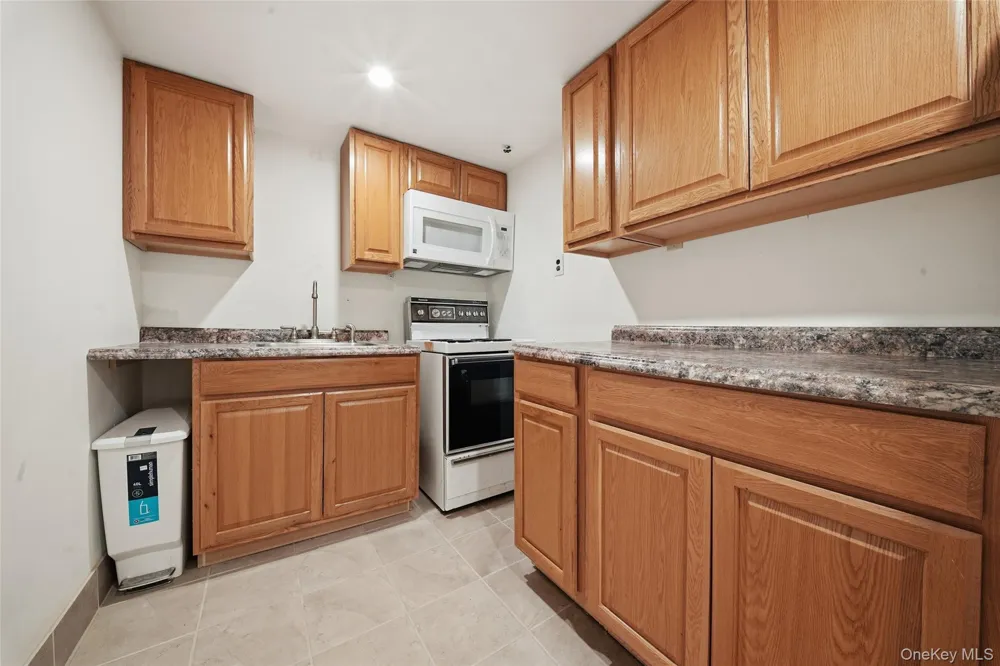 52 15th Street Wyandanch, NY 11798