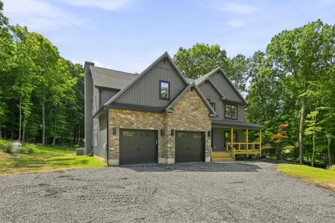 4 Cherry Hill Road