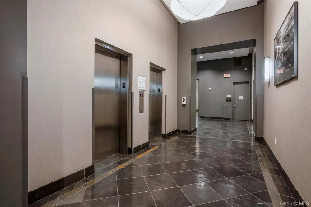 25 Leroy Place #PH7 New Rochelle, NY 10805