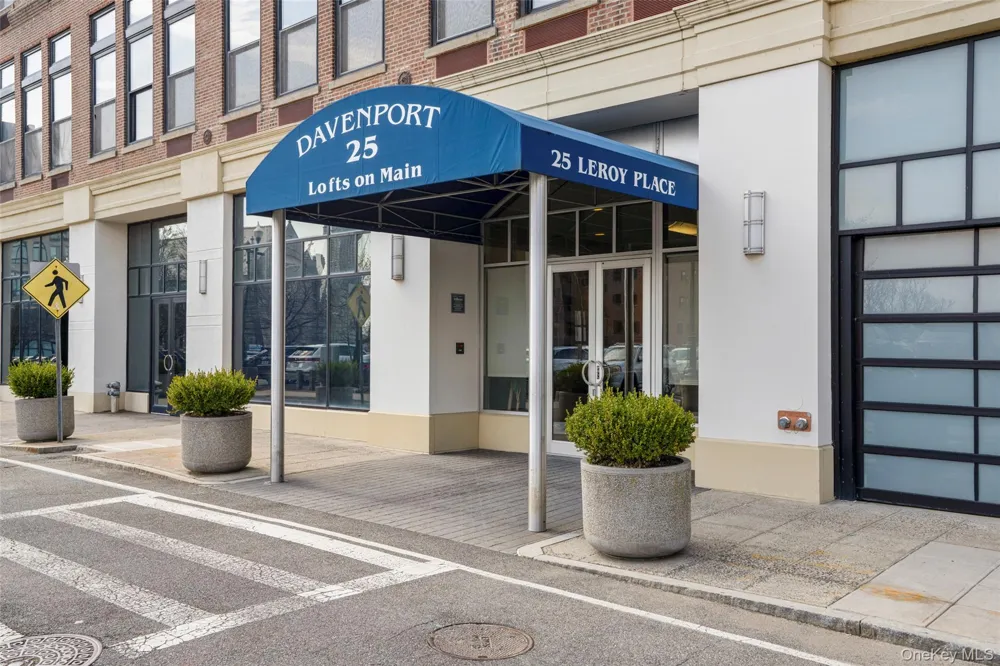 25 Leroy Place #PH7 New Rochelle, NY 10805