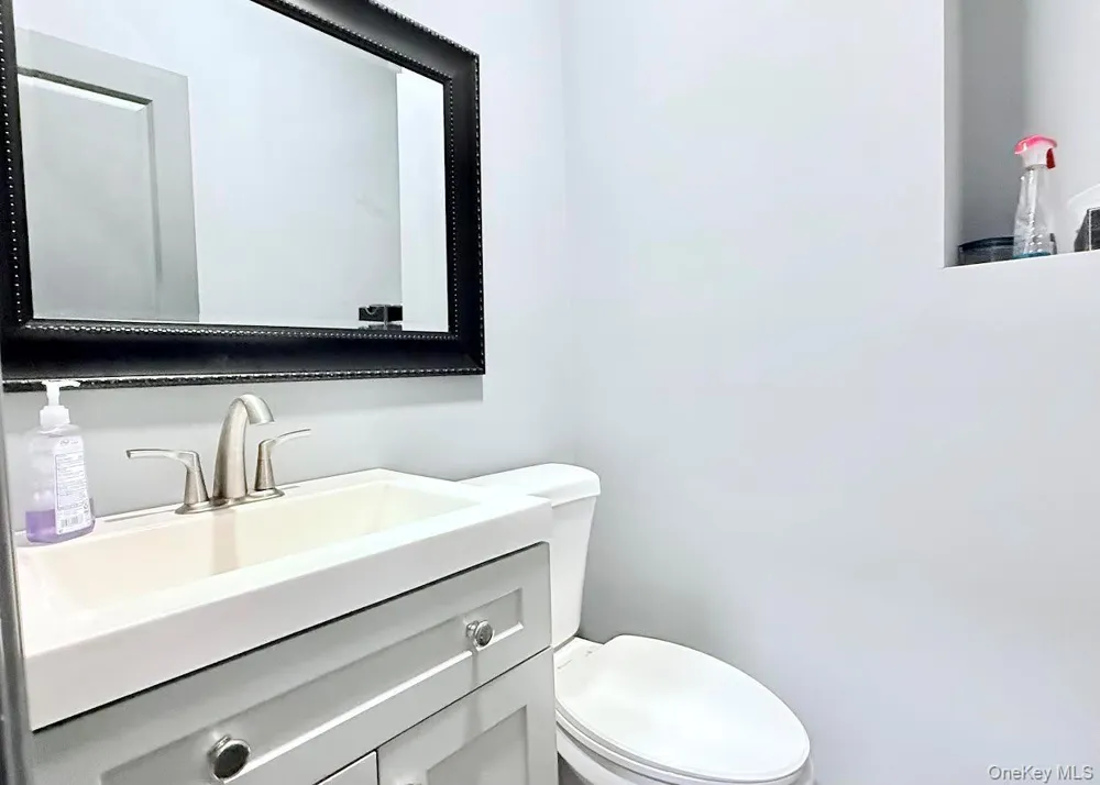 168 E Boston Post Road Mamaroneck, NY 10543