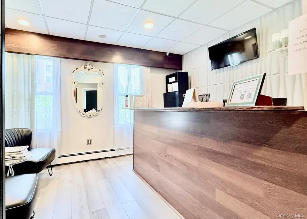 168 E Boston Post Road Mamaroneck, NY 10543