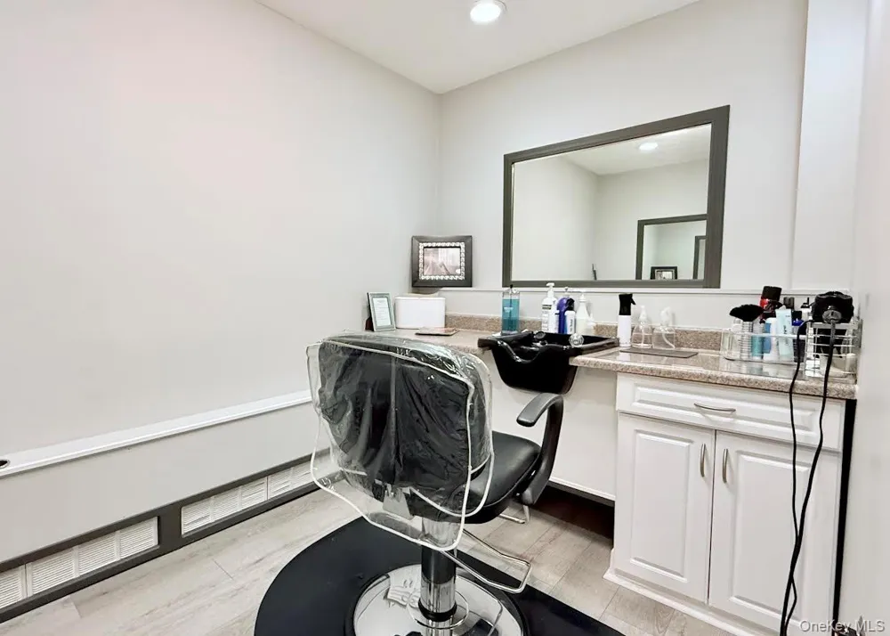 168 E Boston Post Road Mamaroneck, NY 10543