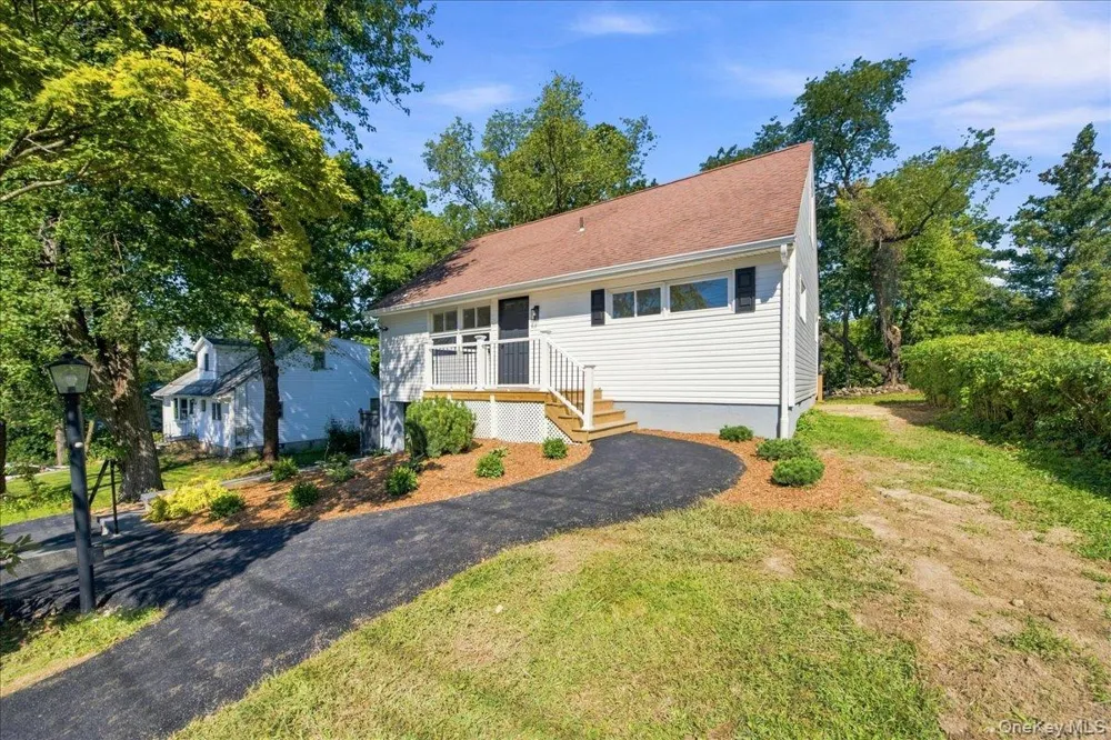 724 Locksley Road Yorktown Heights, NY 10598