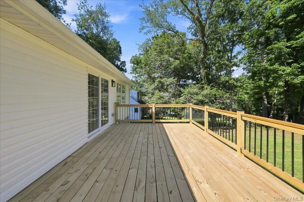 724 Locksley Road Yorktown Heights, NY 10598