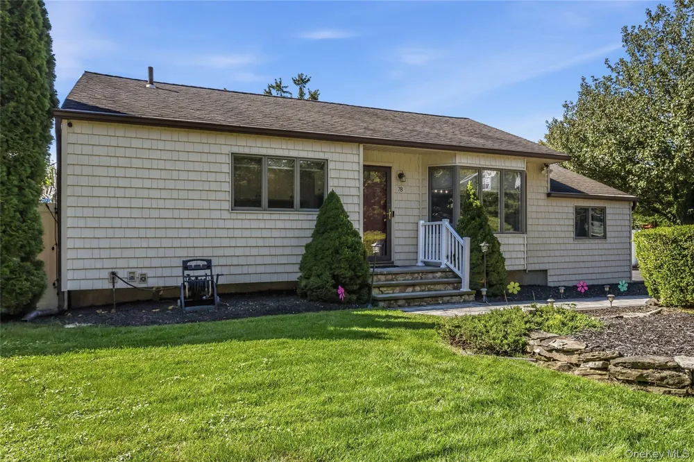 78 Little Plains Road Huntington, NY 11743