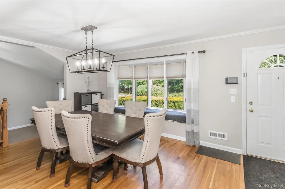 78 Little Plains Road Huntington, NY 11743