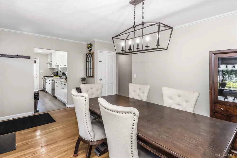 78 Little Plains Road Huntington, NY 11743