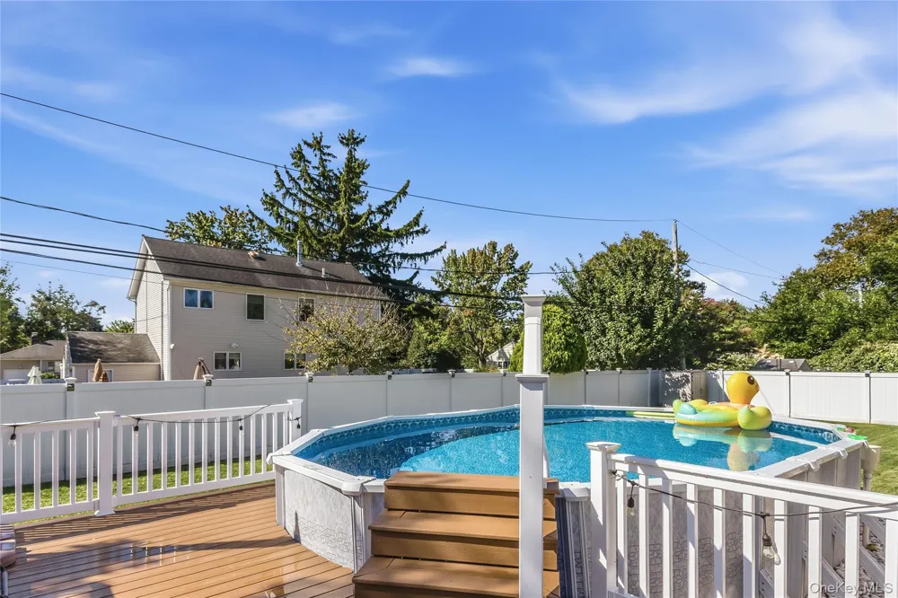 78 Little Plains Road Huntington, NY 11743