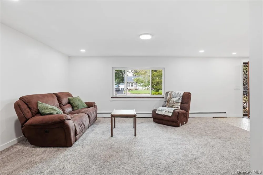 38 Appel Drive E Shirley, NY 11967