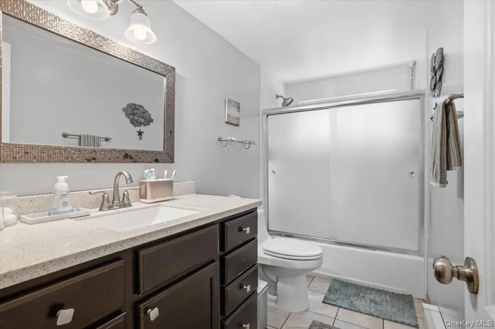 38 Appel Drive E Shirley, NY 11967