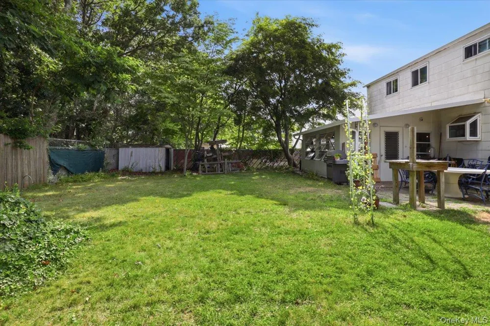 38 Appel Drive E Shirley, NY 11967