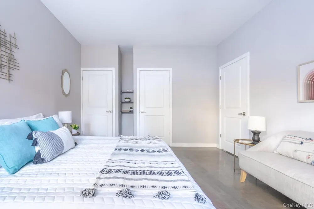 128 Vineyard Avenue #108 Highland, NY 12528