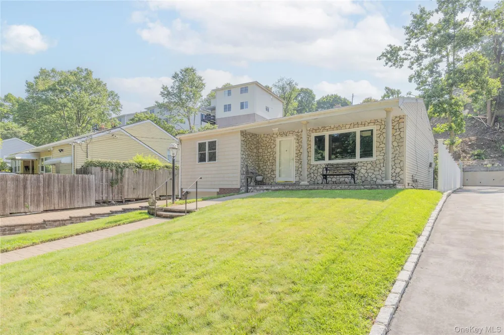 458 Midland Avenue Yonkers, NY 10704