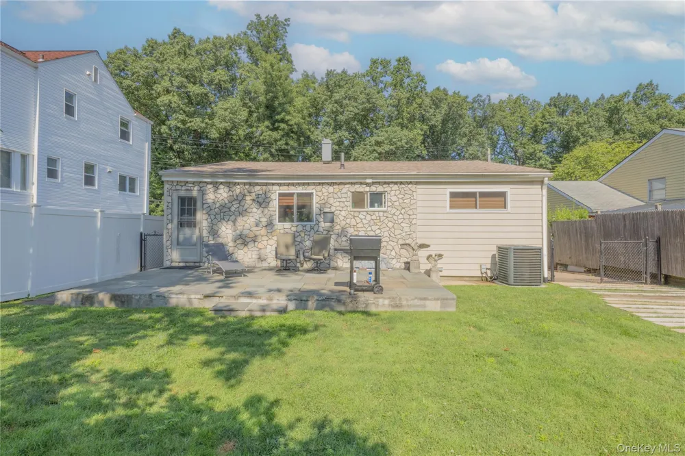 458 Midland Avenue Yonkers, NY 10704