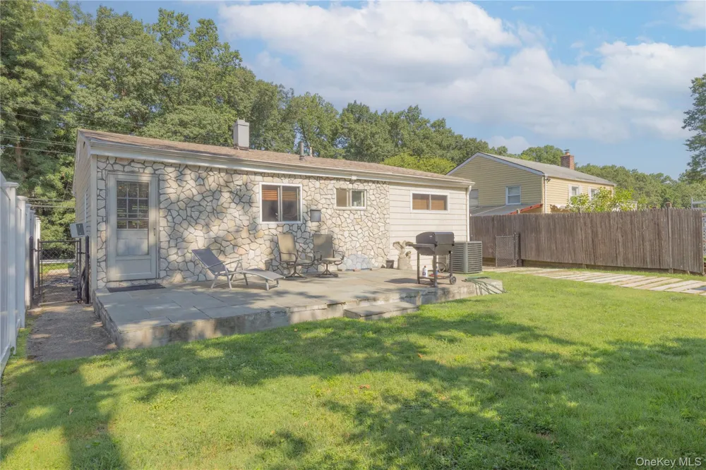 458 Midland Avenue Yonkers, NY 10704