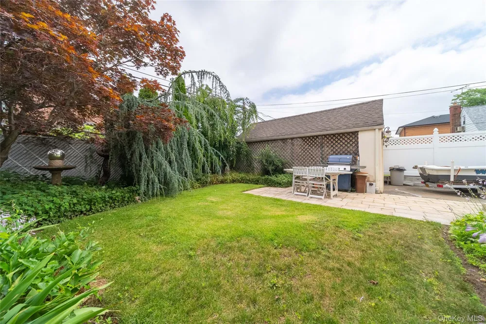 145-67 5th Avenue Whitestone, NY 11357