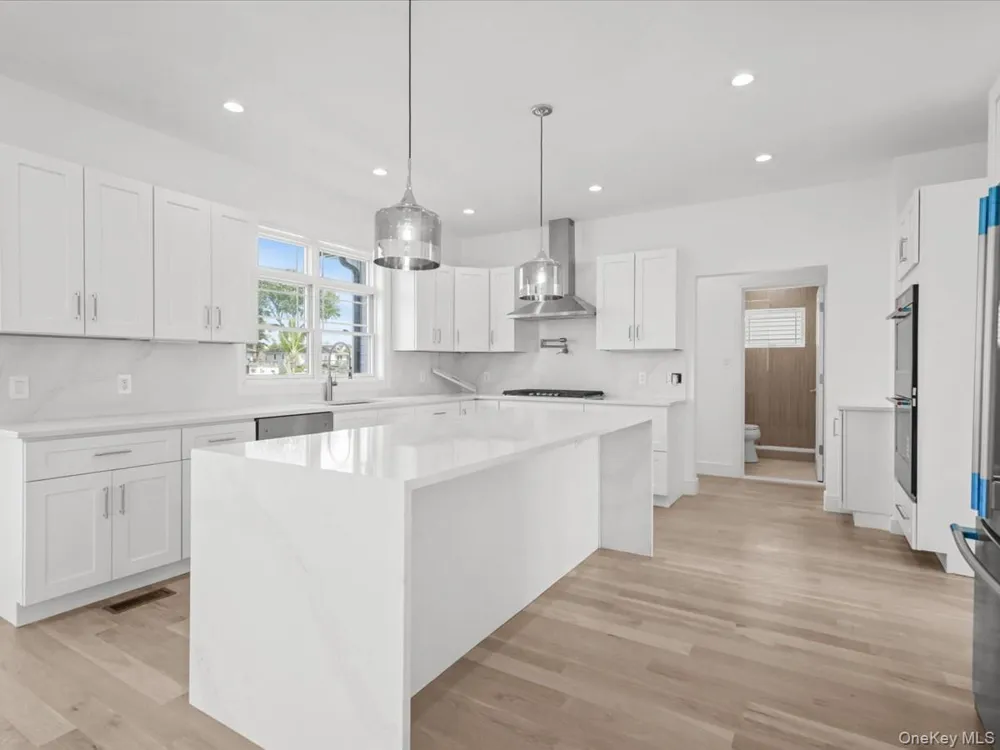 2849 Alder Road Bellmore, NY 11710