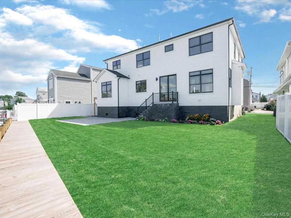 2849 Alder Road Bellmore, NY 11710
