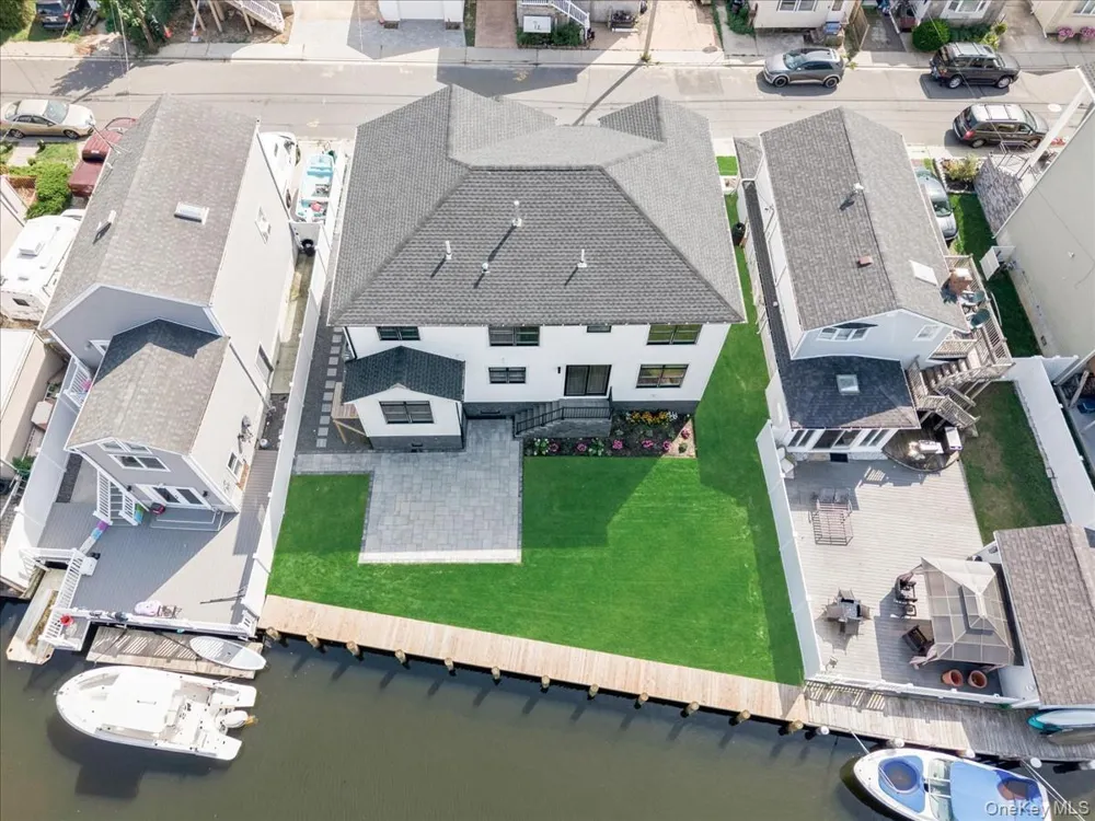 2849 Alder Road Bellmore, NY 11710