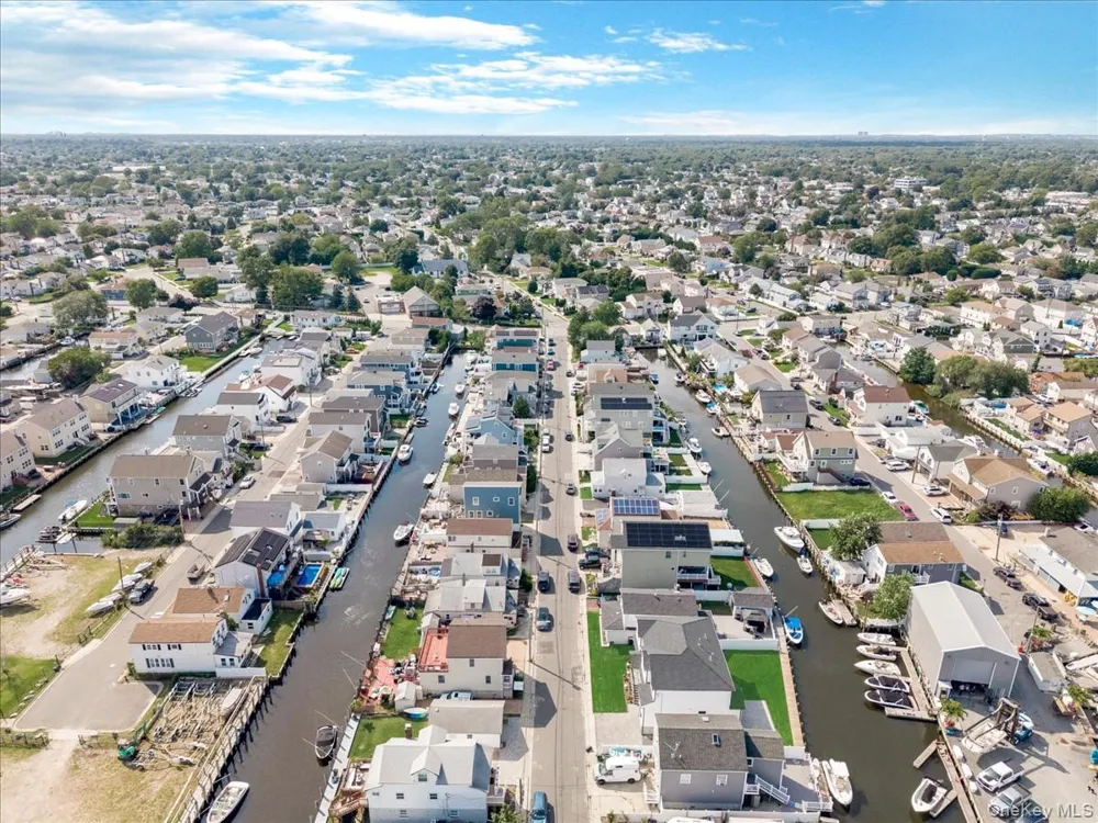 2849 Alder Road Bellmore, NY 11710