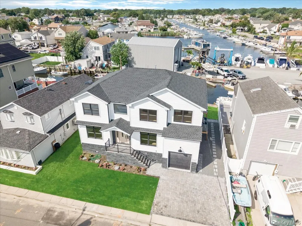 2849 Alder Road Bellmore, NY 11710