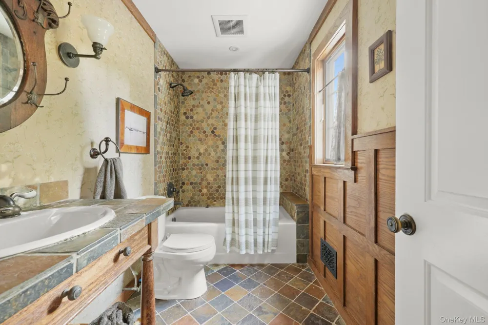 10 Hickory Lane Bedford, NY 10506
