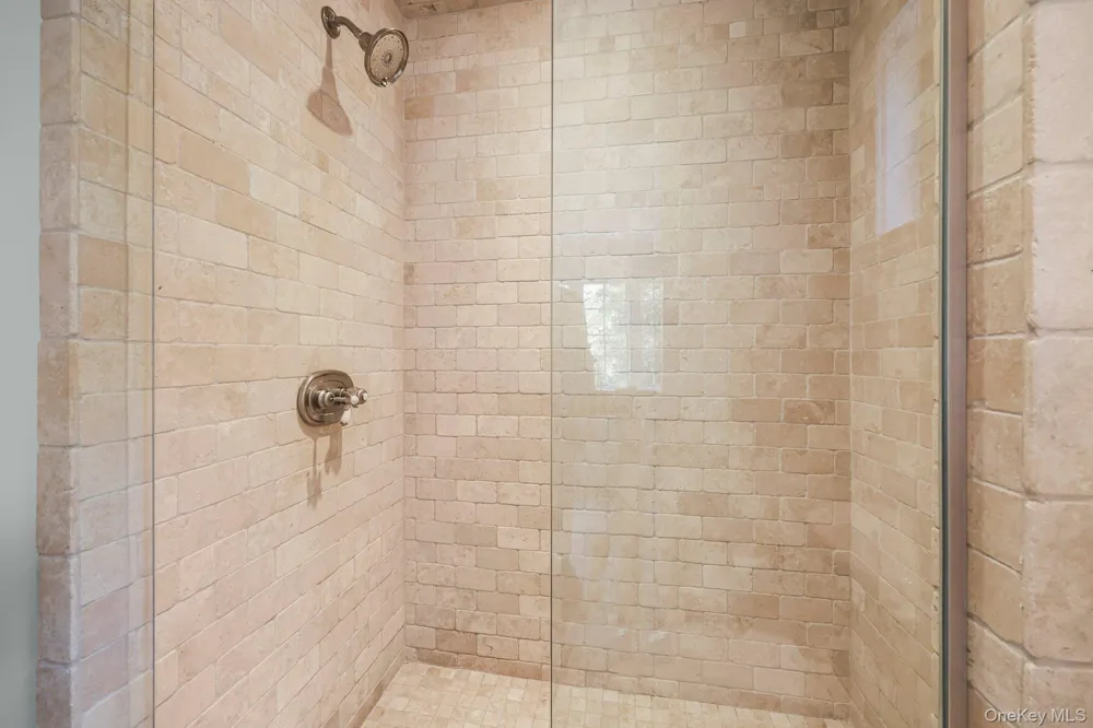 10 Hickory Lane Bedford, NY 10506
