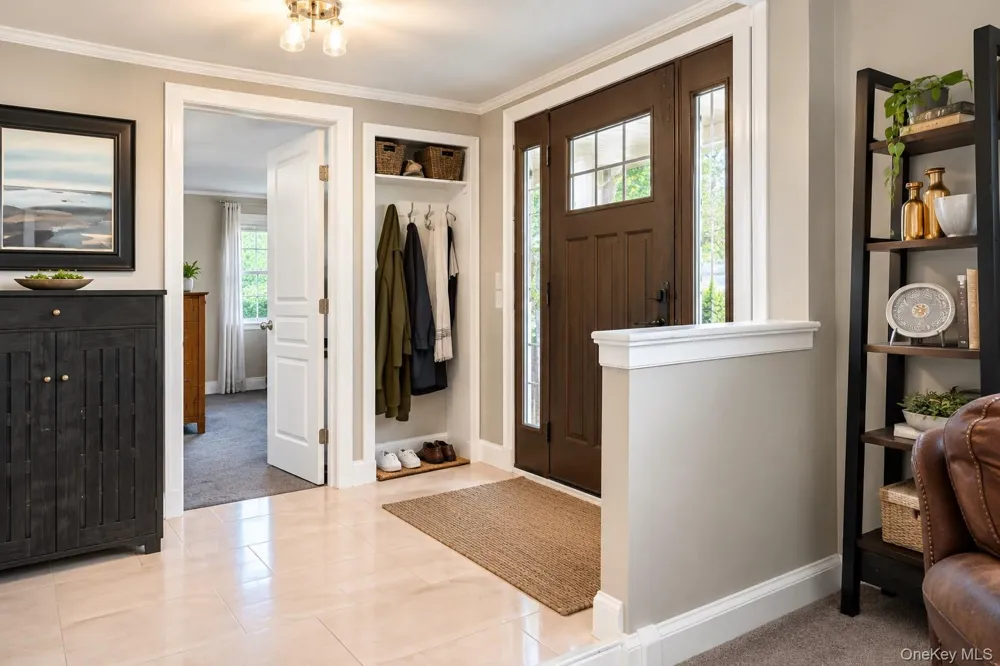39 Harriet Lane Huntington, NY 11743
