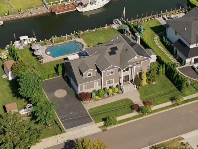 40 Highwater Avenue Massapequa, NY 11758