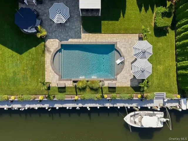 40 Highwater Avenue Massapequa, NY 11758