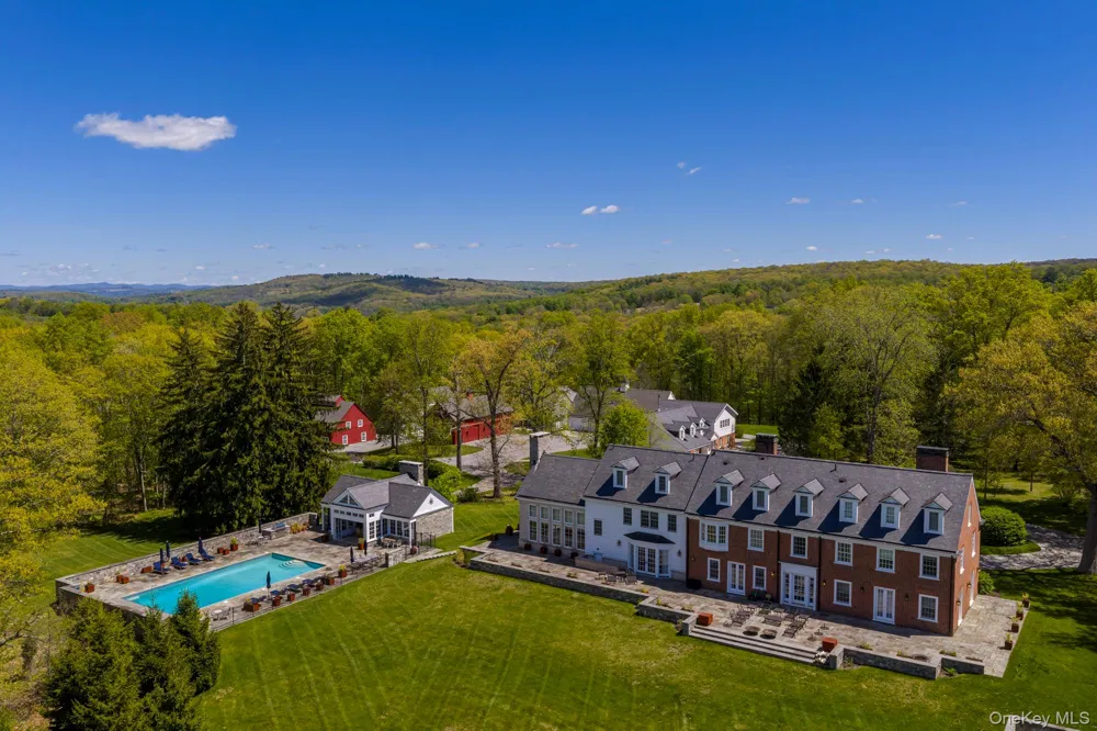 482 Overlook Road Millbrook, NY 12545