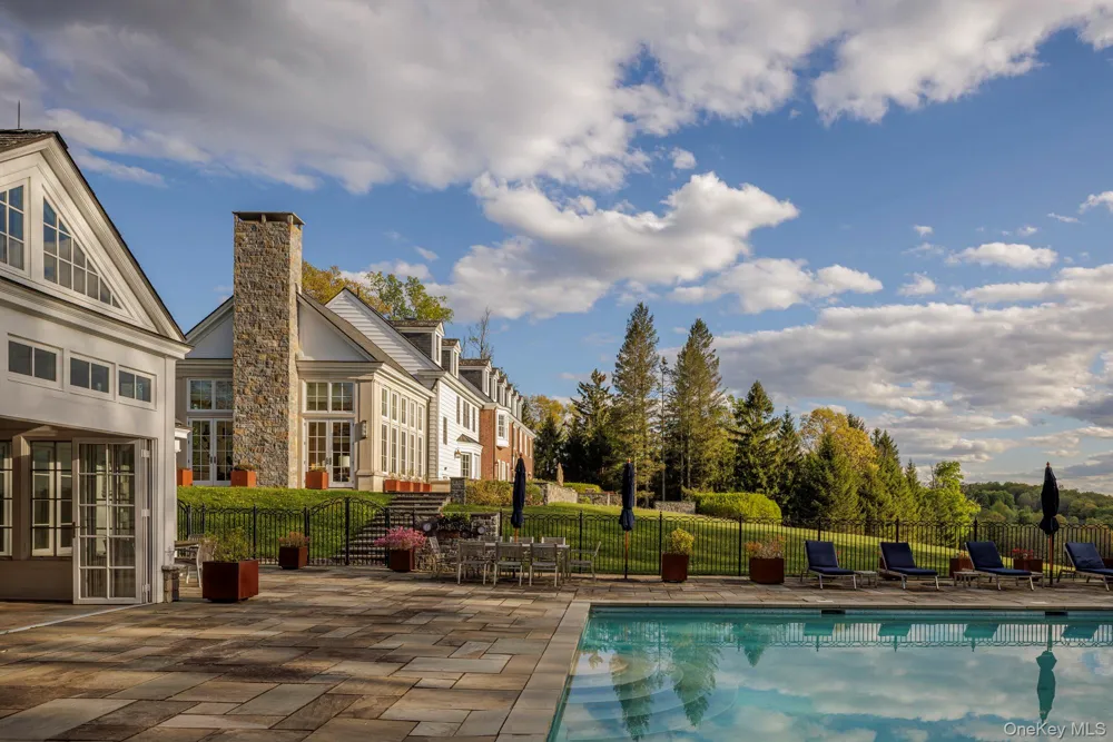 482 Overlook Road Millbrook, NY 12545