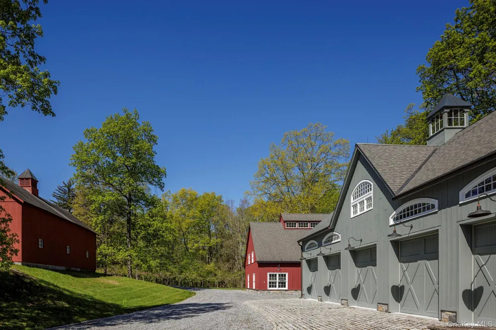 482 Overlook Road Millbrook, NY 12545
