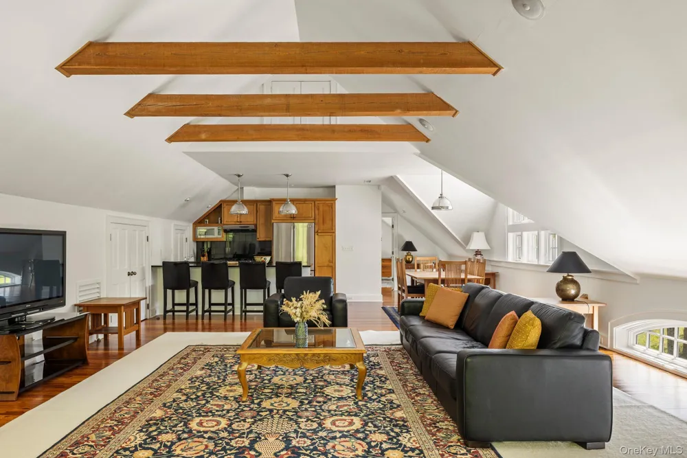 482 Overlook Road Millbrook, NY 12545