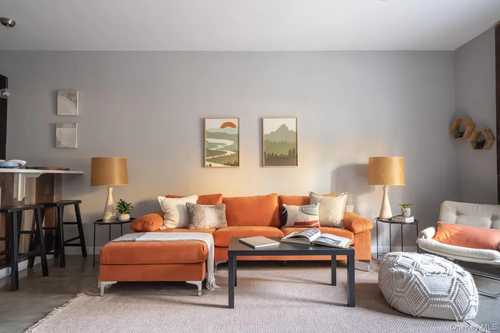 128 Vineyard Avenue #208 Highland, NY 12528