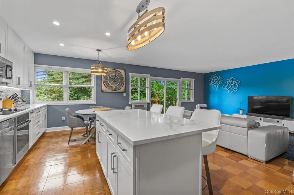 73 Lorraine Terrace #325 Mount Vernon, NY 10553