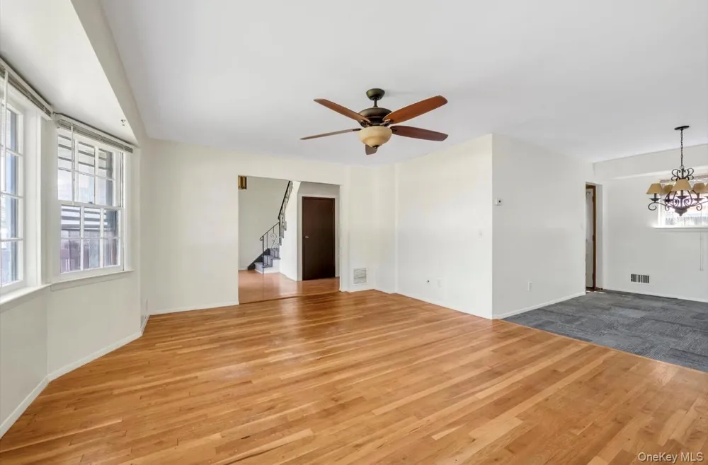 136 Broadway Greenlawn, NY 11740