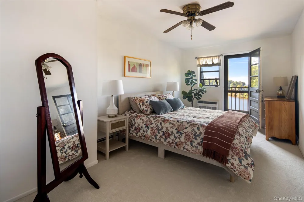 215 Kemeys Cove #215 Briarcliff Manor, NY 10510