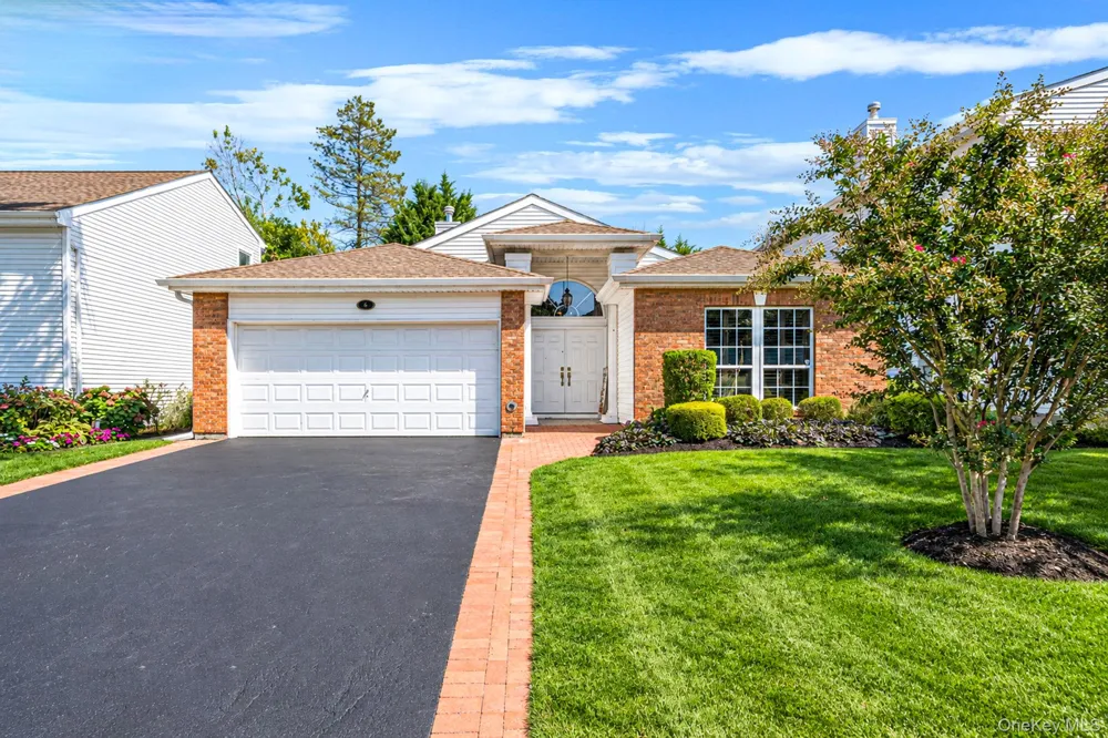 6 Hamlet Drive Commack, NY 11725