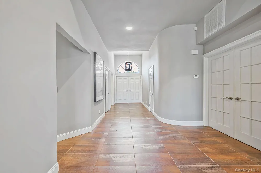 6 Hamlet Drive Commack, NY 11725